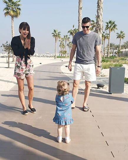 Stolze Eltern: Robert Lewandowski, seine Frau Anna und Töchterchen Klara.