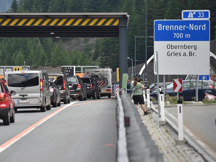 Auch wenn es sich oft staut: Österreich will den Transitverkehr von Deutschland nach Italien nur noch über die Brenner-Autobahn leiten.