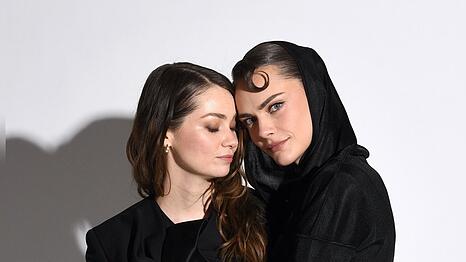 Cara Delevingne und die S&auml;ngerin Minke sind seit 2022 liiert.