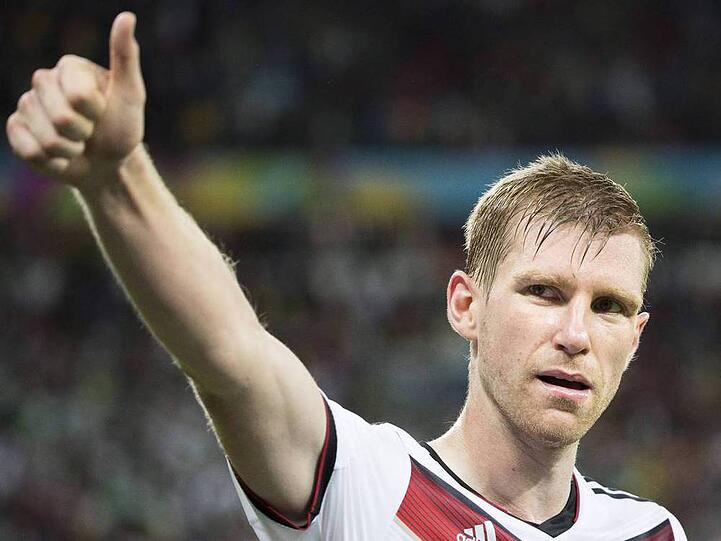 Per Mertesacker: Weltmeister! Note 1.  Verteidigte die letzten Sekunden für Özil noch mit den Finalsieg. Auch als Reservist ein wertvoller Weltmeister!