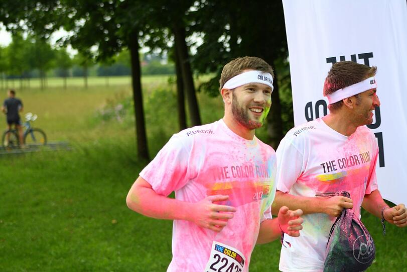 Bunter geht's nicht: Der Color Run in Riem. Die Bilder.