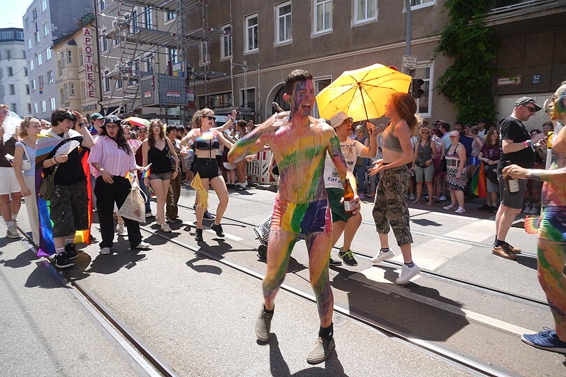 Die M&uuml;nchner Innenstadt verwandelt sich f&uuml;r den CSD in eine gro&szlig;e Festmeile.