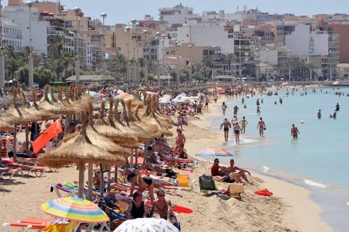 Der Strand von Arenal auf Mallorca.