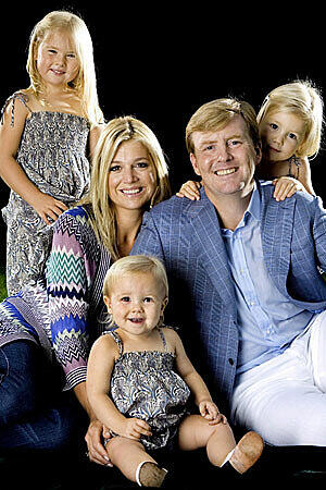 Was für eine Bilderbuchfamilie: Die Prinzenfamilie aus den Niederlande. Die schöne Maxima und ihr Mann Willem-Alexander haben drei Töchter.