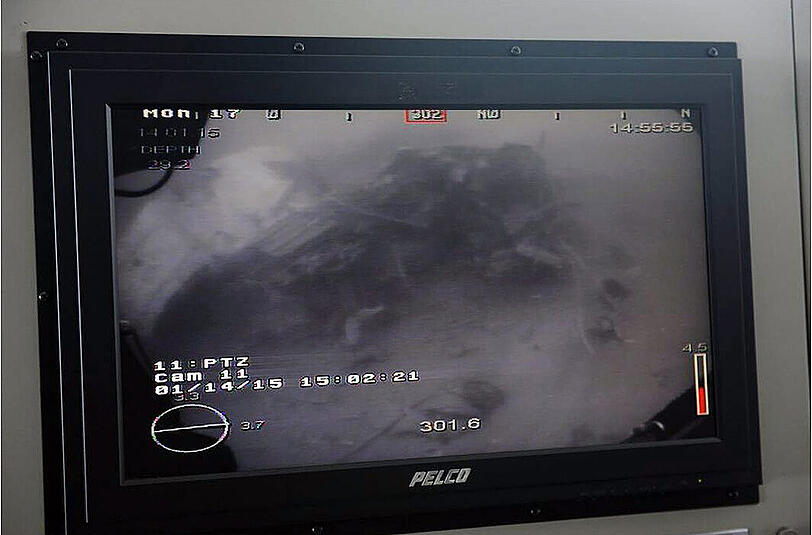 Zwei Wochen nach Absturz der Maschine konnte weniger als die Hälfte der Passagiere geborgen werden.