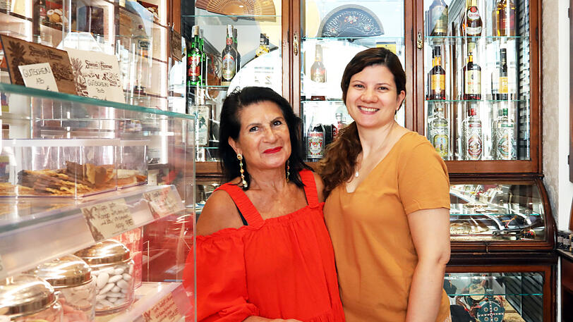 Marion (l.) und Marina Schmöller im renovierten Spanischen Fruchthaus.