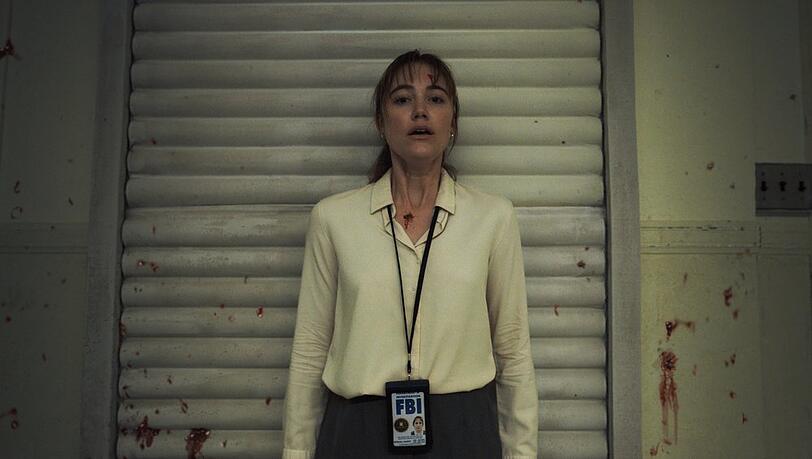 Maika Monroe bekommt es als FBI-Agentin mit dem Killer Longlegs zu tun.
