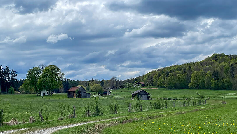 Vom Schatzberg hinab Richtung Herrsching.