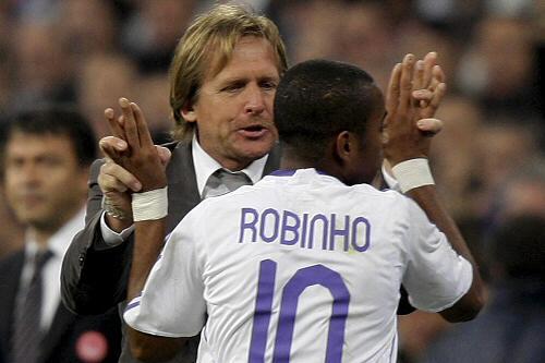 Dank an Robino: Reals Trainer Bernd Schuster