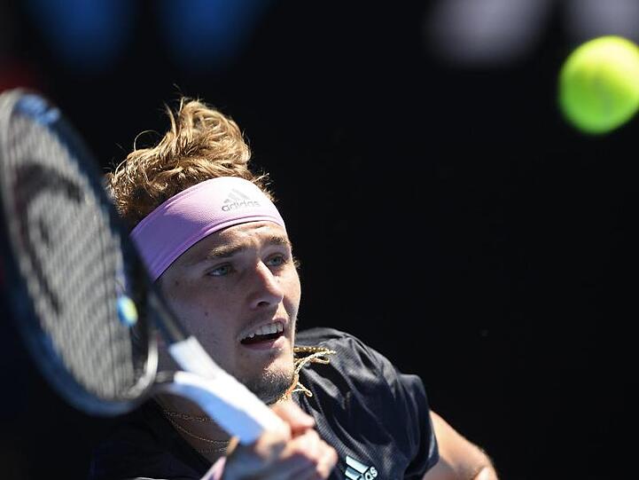 Muss wie sein Bruder in Barcelona früh die Koffer packen: Alexander Zverev.