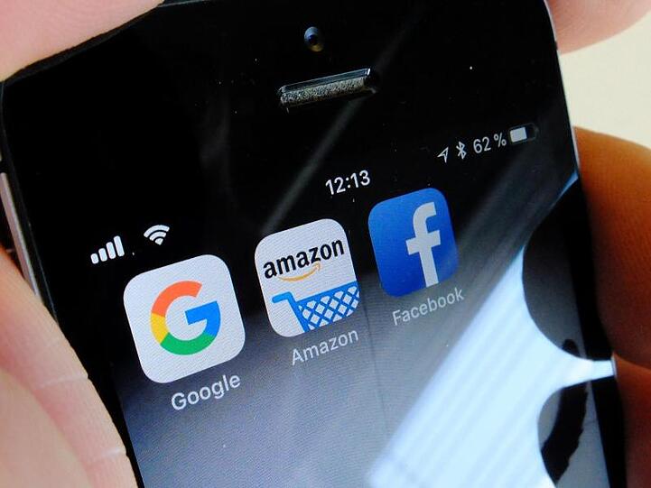 Eine Steuerreform soll das Problem lösen, dass Internet-Konzerne mit den geltenden Steuerregeln kaum erfasst werden.