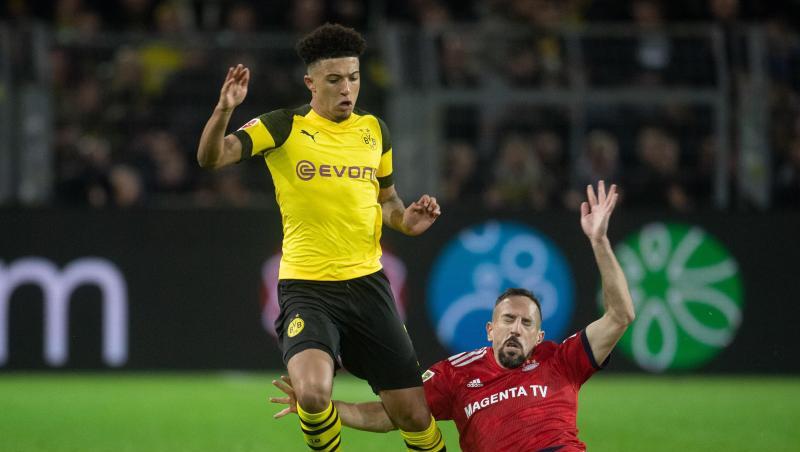 Jadon Sancho (l) unterschrieb beim BVB und nicht in München. Jadon Sancho (l) unterschrieb beim BVB und nicht in München.