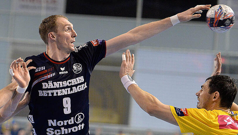 Raus aus der Champions League: Holger Glandorf (l.) und seine SG Flensburg-Handewitt. Raus aus der Champions League: Holger Glandorf (l.) und seine SG Flensburg-Handewitt.