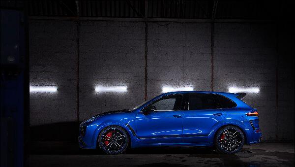 Mit dem Tuning-Paket "Magnum Sport" von Techart bekommt der Porsche Cayenne ein ganz neues Outfit - und noch mehr Muckis. Mit dem Tuning-Paket "Magnum Sport" von Techart bekommt der Porsche Cayenne ein ganz neues Outfit - und noch mehr Muckis.