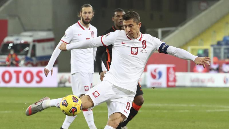 Bayerns Stürmerstar Robert Lewandowski geht bei der EM für Polen auf Torejagd.
