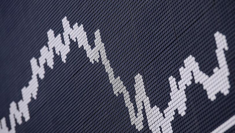 Die DAX-Kurstafel im Handelssaal der Deutschen Börse in Frankfurt.