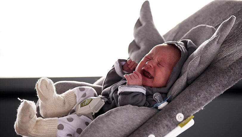 Der Analyse zufolge lärmen im Mittel Babys in Großbritannien, Italien, Kanada und den Niederlanden mehr als die in Dänemark, Deutschland und Japan. Der Analyse zufolge lärmen im Mittel Babys in Großbritannien, Italien, Kanada und den Niederlanden mehr als die in Dänemark, Deutschland und Japan.