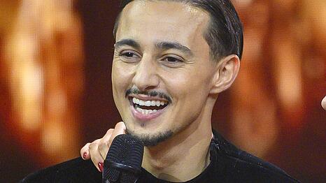 Rapstar Milano versucht sein Gl&uuml;ck bei "Let's Dance" 2026. Was gibt es &uuml;ber ihn zu wissen?