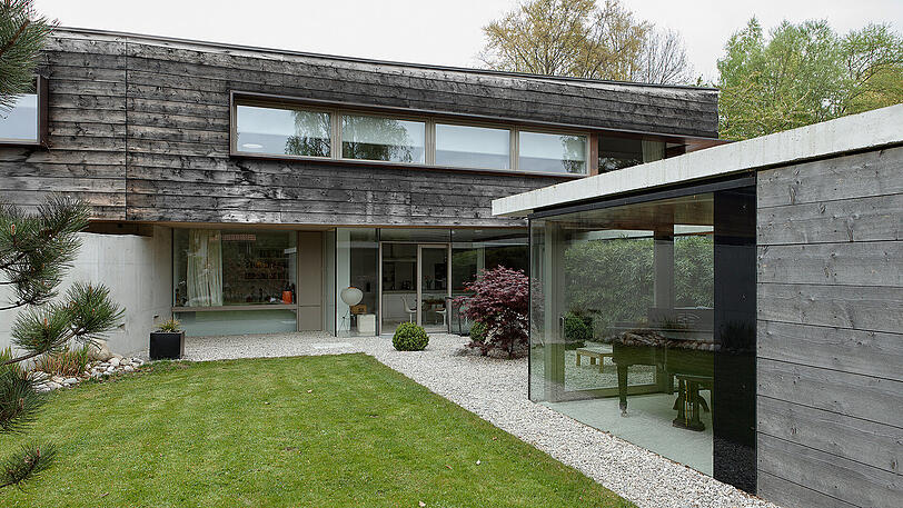 In Dießen am Ammersee entstand eine Kleinsiedlung mit sechs Doppelhäusern durch die Architekten und Stadtplaner Bembé Dellinger.
