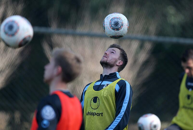 Die Bilder von der Vormittagseinheit am zweiten Tag des Trainingslagers.