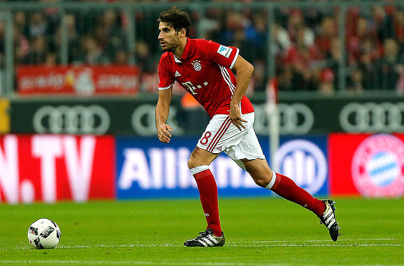 JAVI MARTÍNEZ - NOTE 3: Erstmals nach seinem Muskelfaserriss Ende Oktober in Augsburg wieder im Kader und wegen der Verletzung von Boateng gleich wieder in der Startelf. Körperlich stark, mutig in den Zweikämpfen, knifflige Szene kurz vor Schluss (82.): unterschätzte einen lange Ball, dann resolut gegen Volland. Gutes Comeback. (Archivbild)
