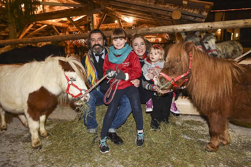 Gräfin Franziska Fugger Bergonzoli, Mauro Bergonzoli und die Kinder Blue und Victoria