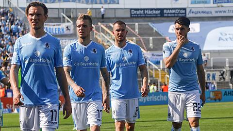 Nur einer wird auf dem Betzenberg auflaufen: (v.l.) Christian Köppel, Daniel Wein, Simon Seferings und Aaaron Berzel vom TSV 1860.