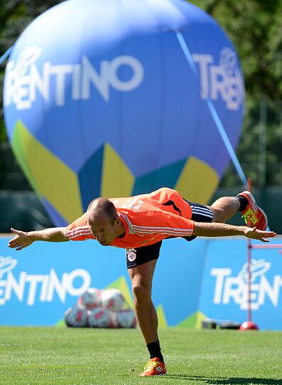 Einzeltraining: Arjen Robben und Claudio Pizarro schuften individuell.