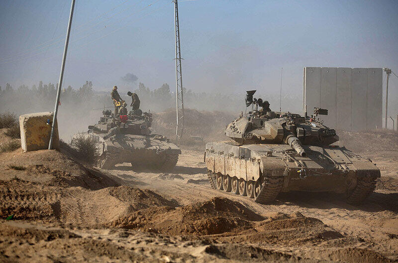Israelische Soldaten während der kurzen Waffenruhe. mehrere Verstöße führten zu einem Abbruch des Waffenstillstands seitens der Israelis.