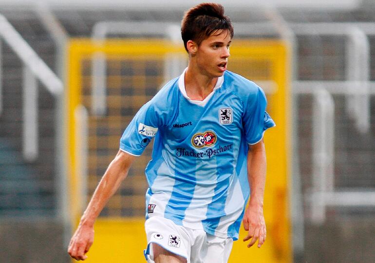 1860-Jungstar Julian Weigl.