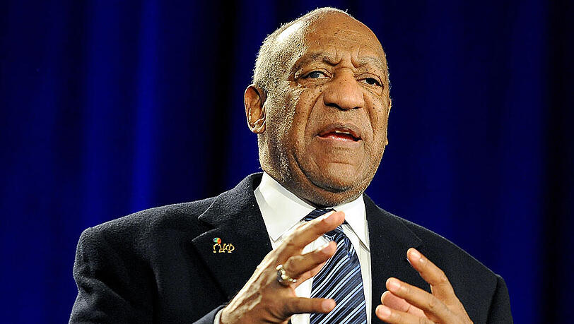 Dem früheren Schauspieler und Comedian Bill Cosby wird mehrfacher sexueller Missbrauch und Vergewaltigung vorgeworfen. Dem früheren Schauspieler und Comedian Bill Cosby wird mehrfacher sexueller Missbrauch und Vergewaltigung vorgeworfen.