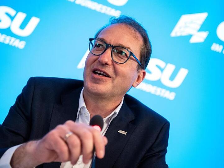 Alexander Dobrindt, CSU-Landesgruppenchef, spricht zum Auftakt der Winterklausur. Foto: Matthias Balk/dpa