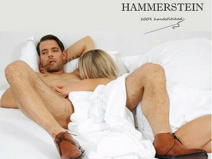 Der Stein des Anstoßes: Darf man so für Schuhe werben?