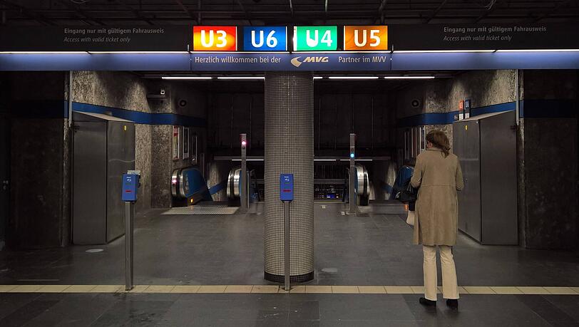 Grund für die Einschränkungen sind die Bauarbeiten zum Umbau des U-Bahnhofs Sendlinger Tor. (Symbolbild)