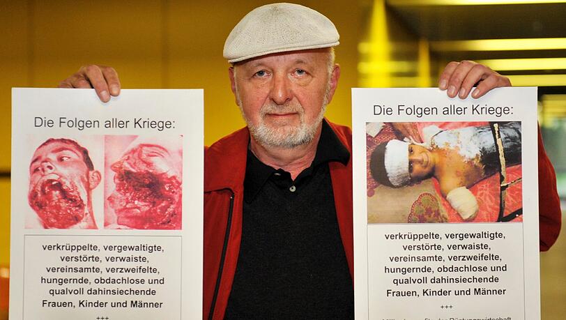 Kunst oder Belästigung? Das Amtsgericht teilt die Sichtweise des Aktionskünstlers Wolfram Kastner und spricht ihn frei. Kunst oder Belästigung? Das Amtsgericht teilt die Sichtweise des Aktionskünstlers Wolfram Kastner und spricht ihn frei.