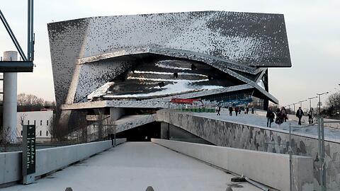Die neue Philharmonie von Paris im Parc de la Vilette.