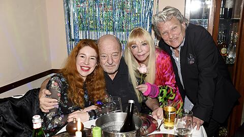 Laura Siegel und Ralph Siegel, Simone Petrov und Ernst Hannawald.