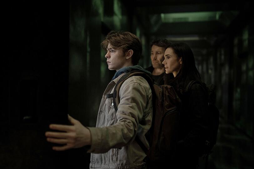 Hoffentlich öffnet Charlie (Oakes Fegley) die richtige Tür: Der Teenager sucht mit seinen Eltern Jason (Joel Edgerton) und Daniela (Jennifer Connelly) ein neues Zuhause. Hoffentlich öffnet Charlie (Oakes Fegley) die richtige Tür: Der Teenager sucht mit seinen Eltern Jason (Joel Edgerton) und Daniela (Jennifer Connelly) ein neues Zuhause.