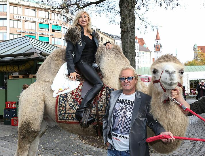 Robert und Carmen Geiss auf dem Vitktualienmarkt in München: Die Bilder