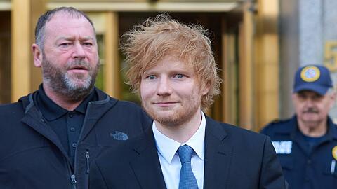 Ed Sheeran vor wenigen Tagen vor dem Gerichtsgebäude in Manhattan, in dem sein Fall verhandelt wurde.