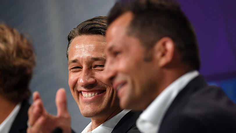 Am Montag wurden Trainer Niko Kovac und Serge Gnabry offiziell vorgestellt. Klicken Sie sich durch die Bilder.