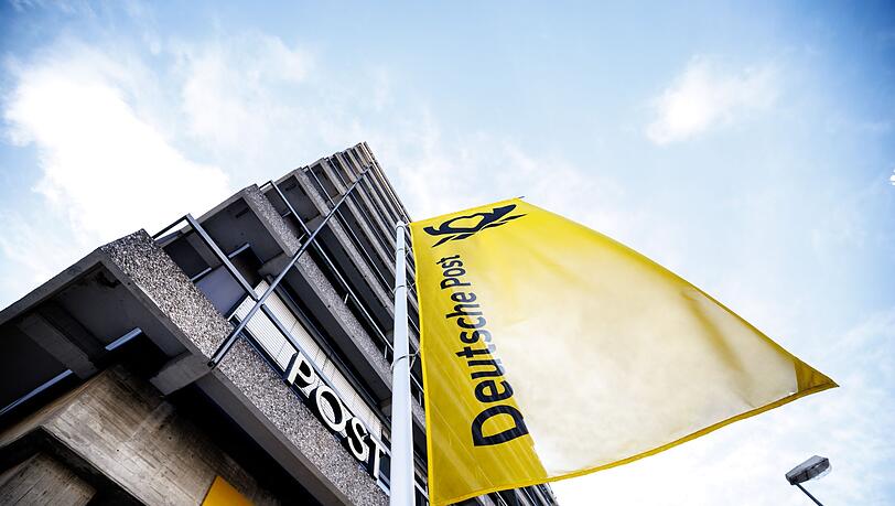 Im Tarifkonflikt mit Verdi bringt die Deutsche Post die Fremdvergabe von Aufträgen ins Spiel.