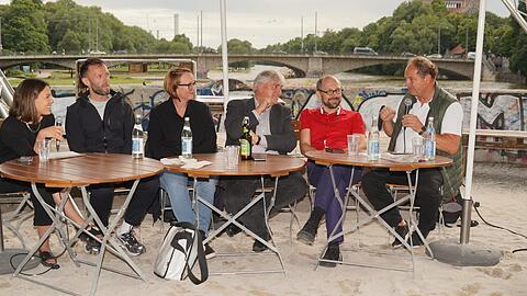 Wann kommt die weitgehend autofreie Isar? Mit dabei (v .l.): AZ-Rathausreporterin Christina Hertel, Marco Kellhammer, Katharina Horn, Paul Bickelbacher, Nikolaus Gradl und Rainer Schießler.