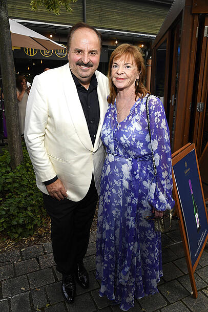Johann und Silvia Lafer bei der Eroeffnung der Bayreuther Festspiele am 25.07.2025 im Festspielhaus in Bayreuth.