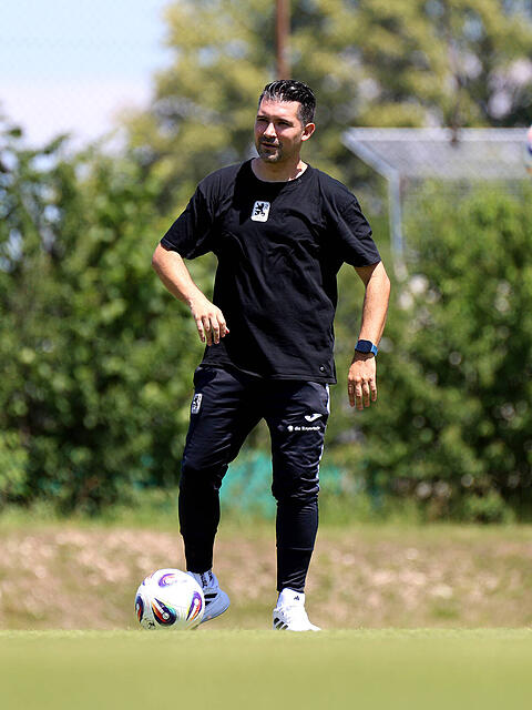 Sechzigs aktueller Trainer Alper Kayabunar.