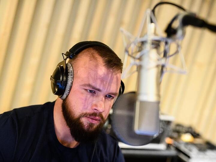 Rapper Kollegah im Tonstudio in München.