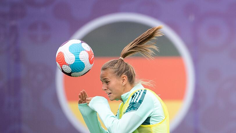 Hat es nicht rechtzeitig geschafft sich freizutesten und fehlt den DFB-Frauen im EM-Finale: Klara Bühl.