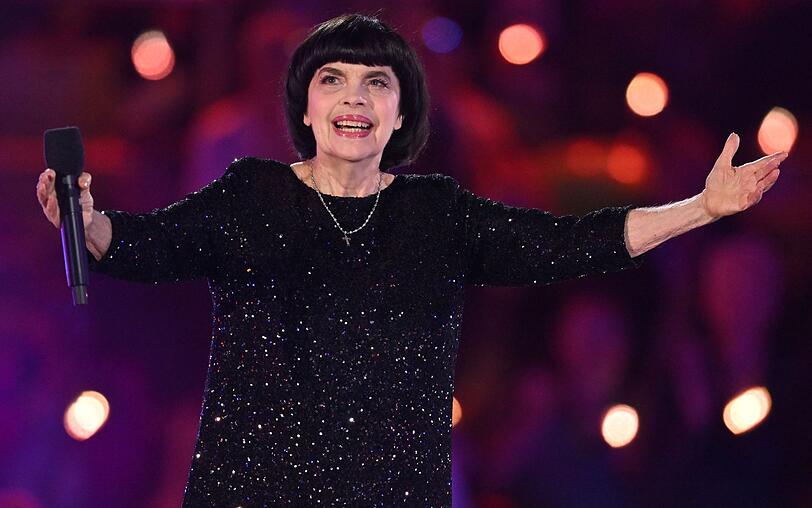 Mireille Mathieu geht noch einmal f&uuml;r zw&ouml;lf Konzerte in Deutschland auf die B&uuml;hne. Der Titel ihrer Tournee lautet "Goodbye My Love Goodbye".