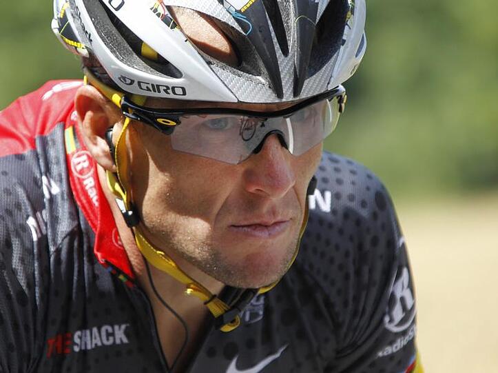 Ein Bild des Jammers: Der ehemalige Tourminator Lance Armstrong (38), der die Frankreich-Rundfahrt sieben Mal gewinnen konnte, ist nur noch ein Schatten seiner selbst.