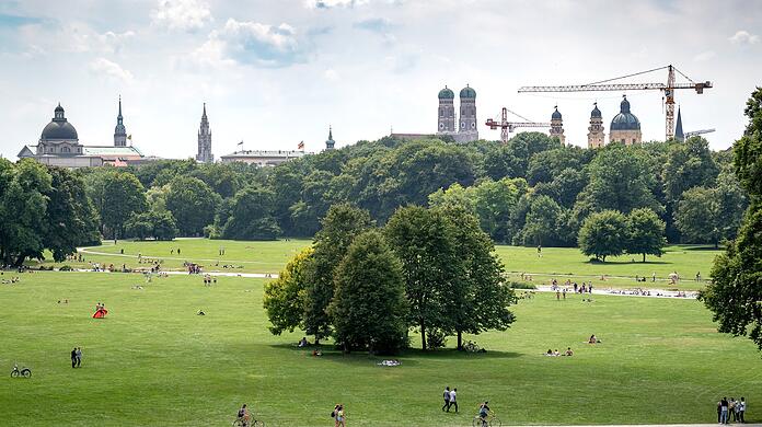 Der Englische Garten war am Montag Schauplatz diverser Überfälle. (Symbolbild)